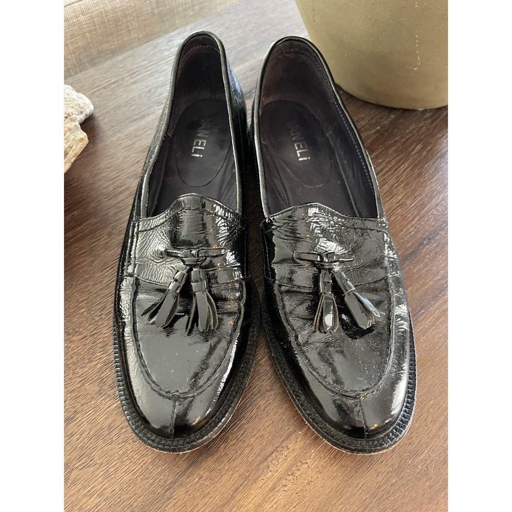 Vaneli Black Patent Leather‎ Loafers with Tassels Women’s Slip-on Shoes Size 7.5 - Picture 2 of 5